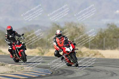 media/Dec-04-2025-Racers Edge (Thu) [[5ebc9f124d]]/3-B Group/1-Session 1 (Turn 7)/